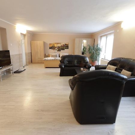 Stardust Apartman Pecs Ngoại thất bức ảnh