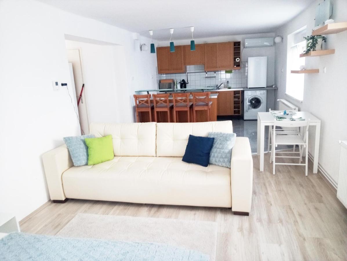 Stardust Apartman Pecs Ngoại thất bức ảnh