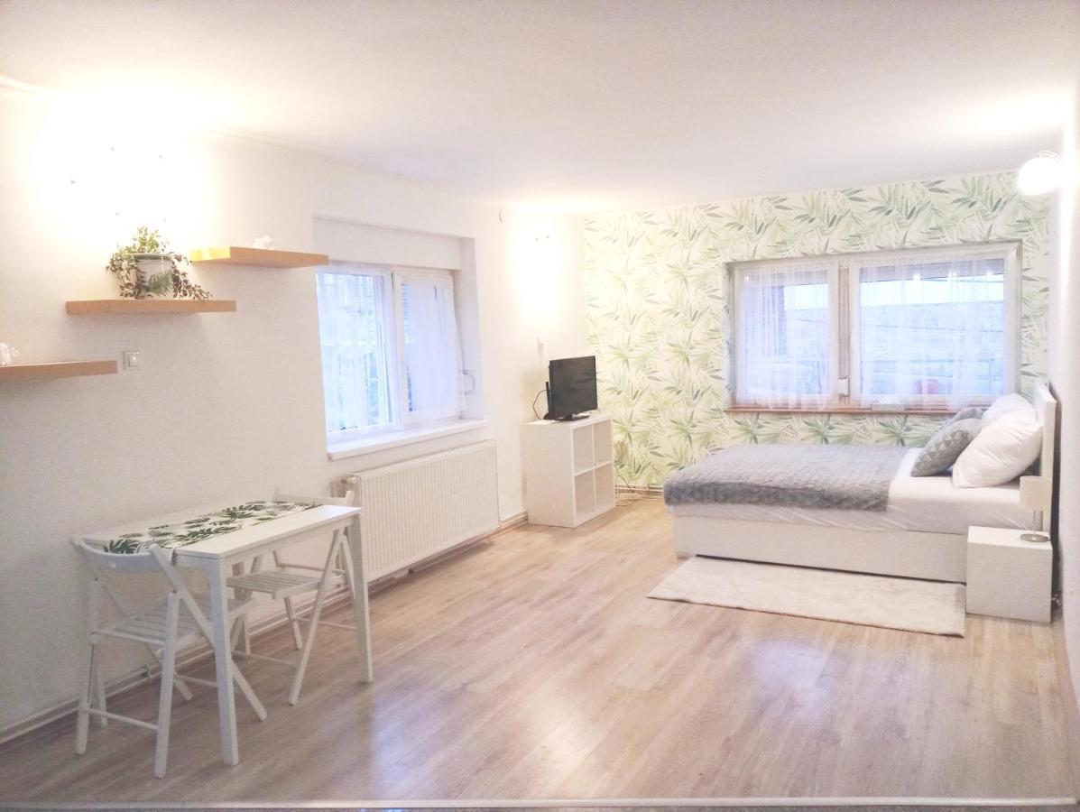 Stardust Apartman Pecs Ngoại thất bức ảnh