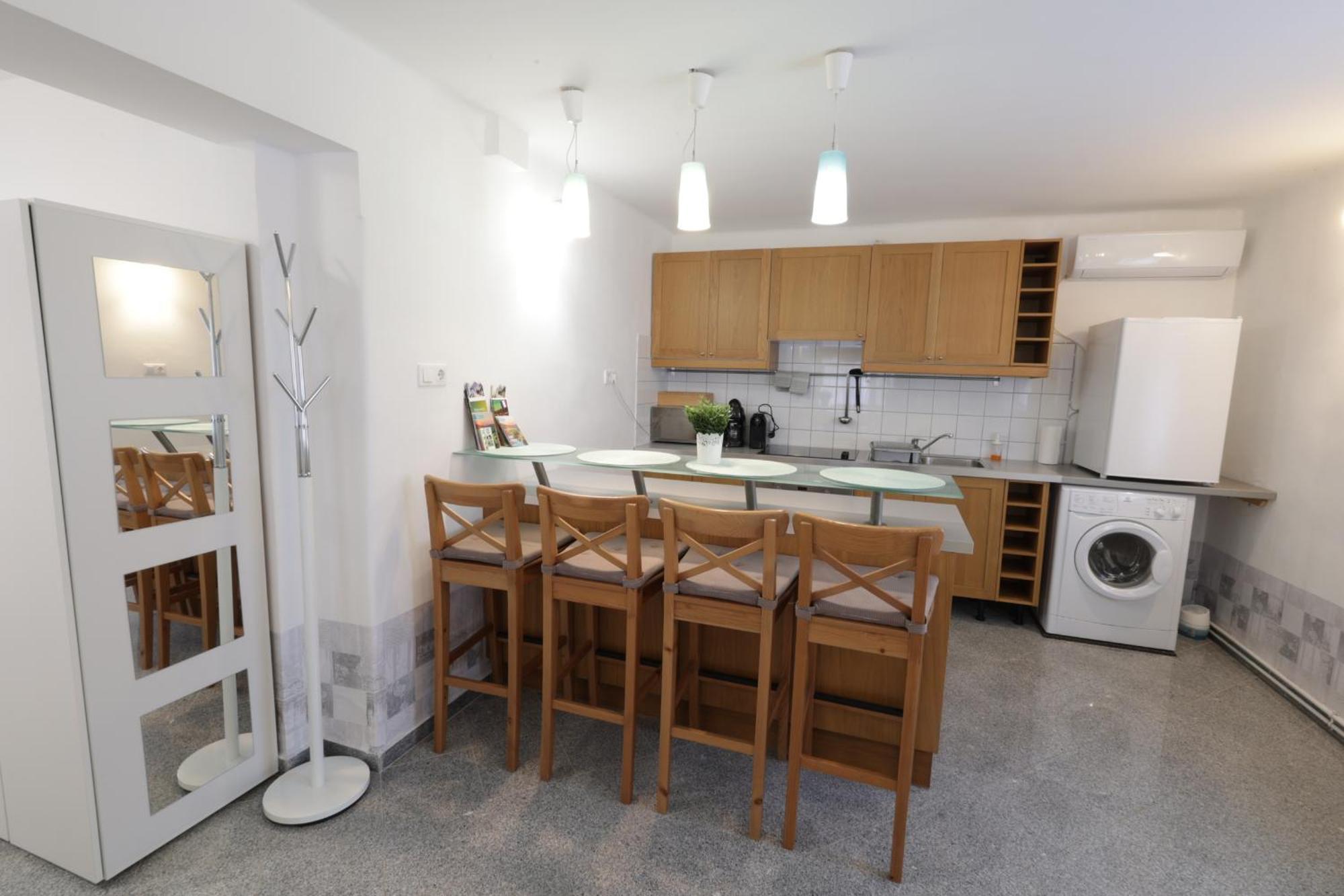 Stardust Apartman Pecs Ngoại thất bức ảnh