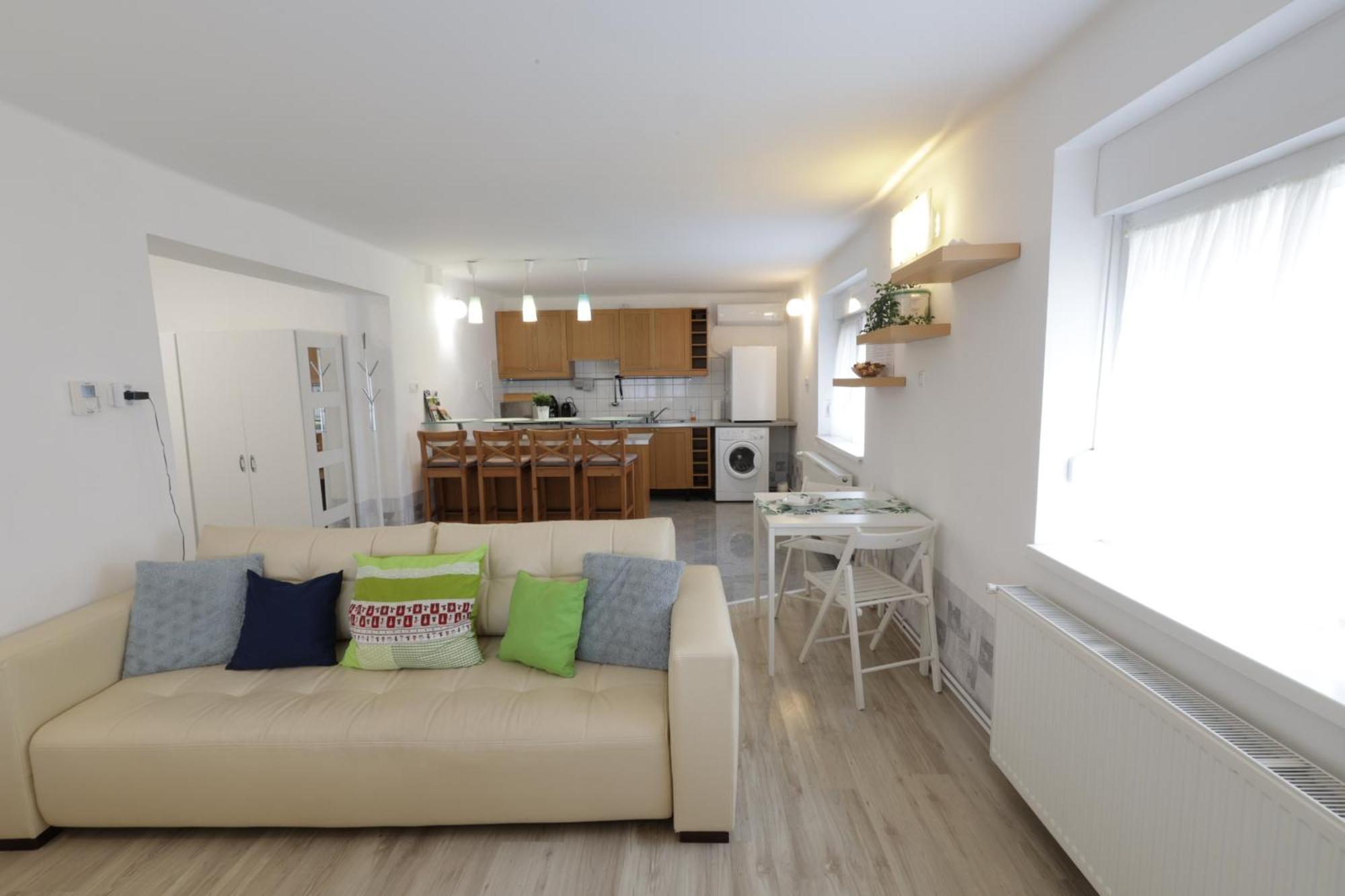 Stardust Apartman Pecs Ngoại thất bức ảnh