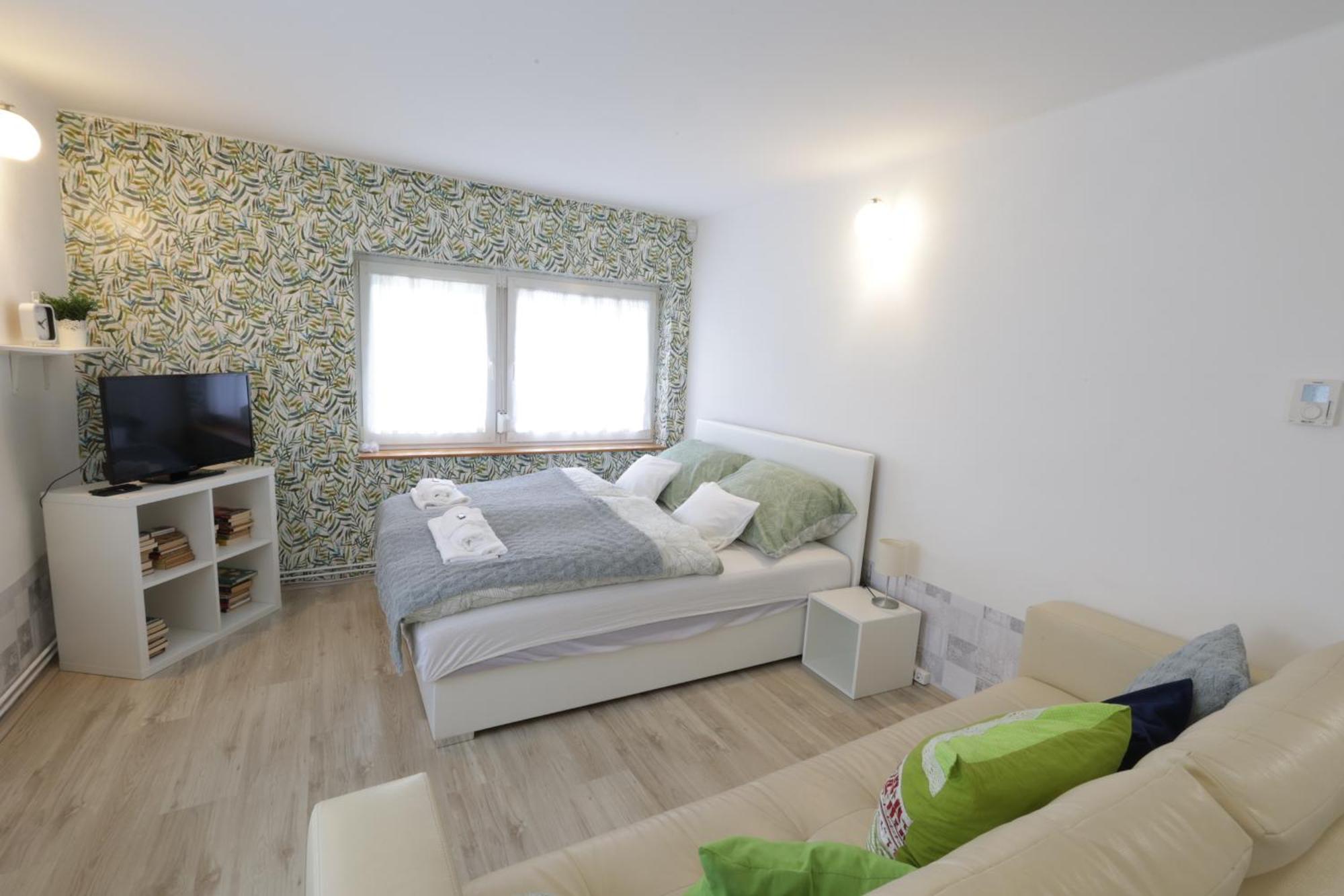 Stardust Apartman Pecs Ngoại thất bức ảnh