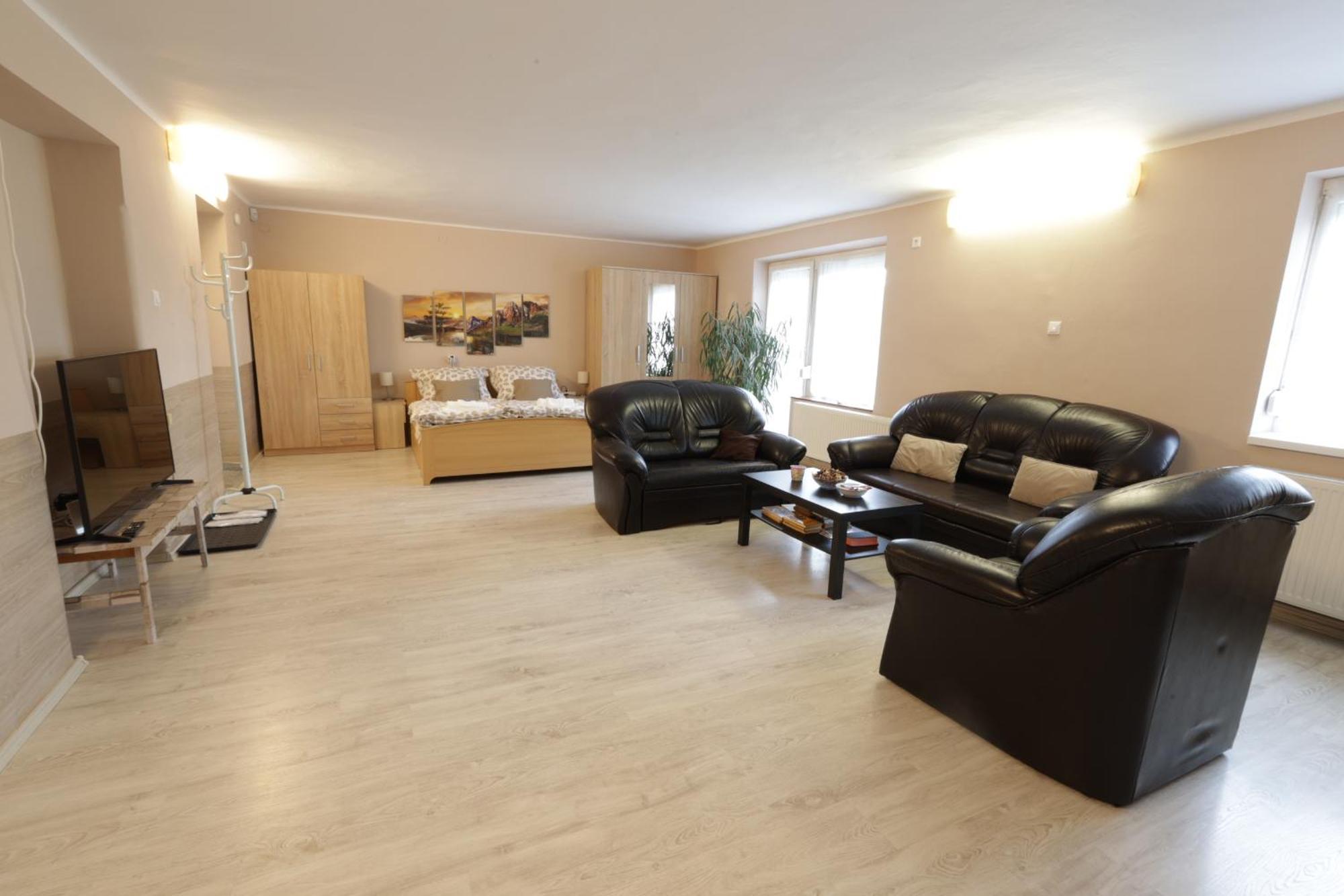 Stardust Apartman Pecs Ngoại thất bức ảnh